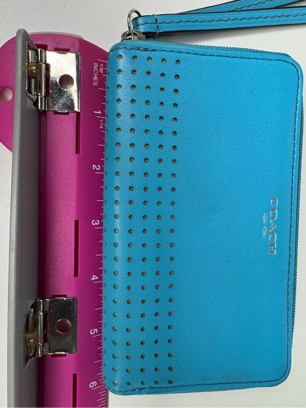 Coach Robins Egg Blue Y2K Vintage Perforated Wallet And Picture Frame Keychain - Picture 7 of 15